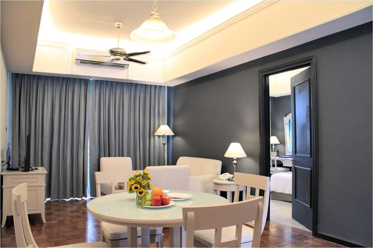 Himawari Hotel Apartments Phnom Penh Exterior foto